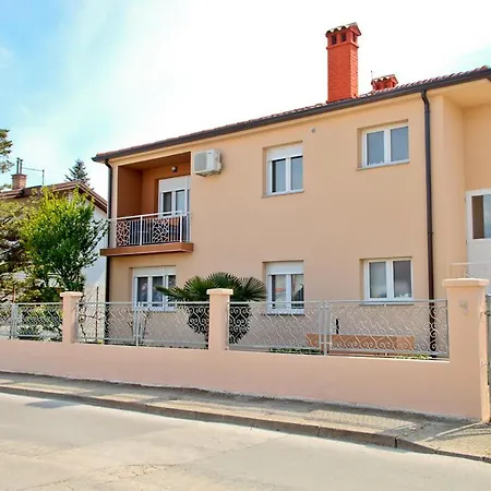 Апартаменты Kris *