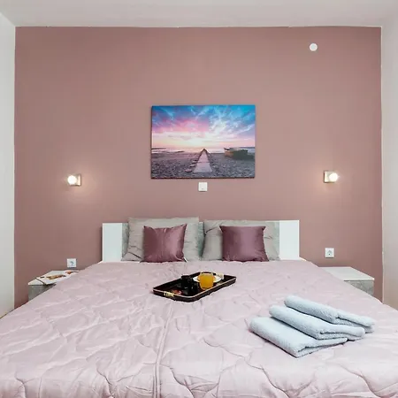 Kris شقة بولا